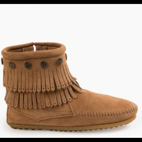 Minnetonka Double Fringe Side Zip Boot - Picture 1 of 5